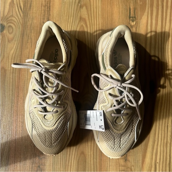 Adidas Ozweego - Picture 6 of 7